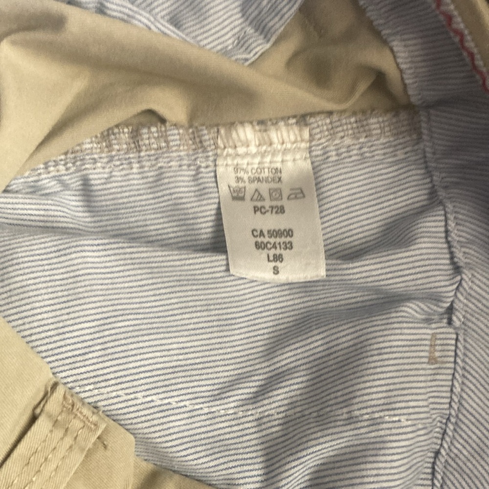 💫IZOD Men's Tan classic Flat Front Shorts - Picture 6 of 6